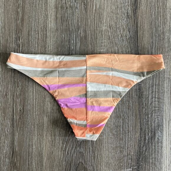 NWT Prana Gemma Reversible Bottom in Waves - Size: Small - Picture 2 of 8